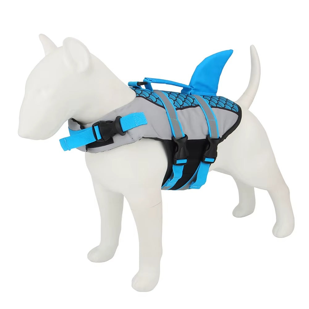 Hunde Schwimmweste mit Haiflosse – mehr Sicherheit im Wasser